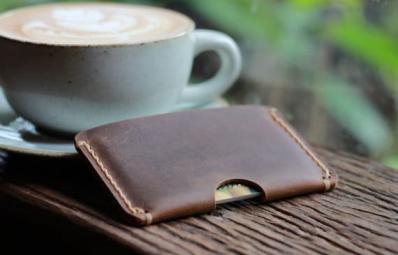 4 Expert Tips On How To Choose The Right Men’s Wallet